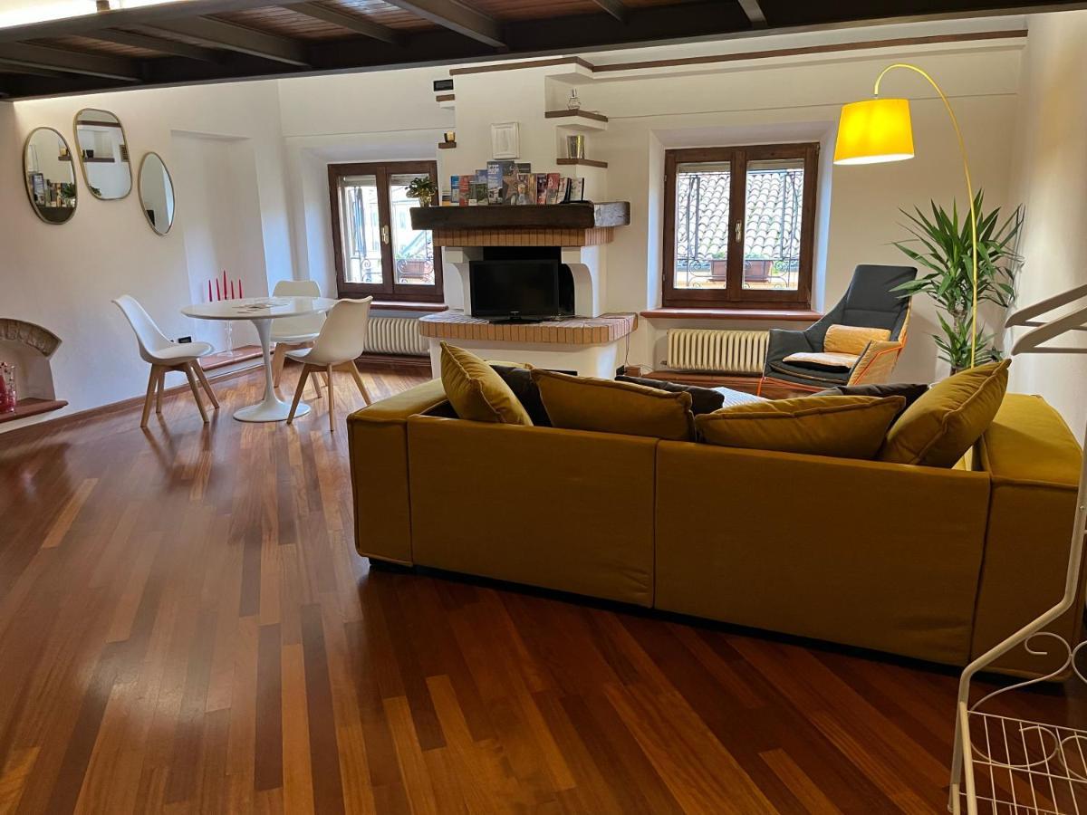 Apartamento Loft Albinelli Módena Exterior foto